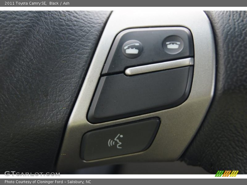 Black / Ash 2011 Toyota Camry SE
