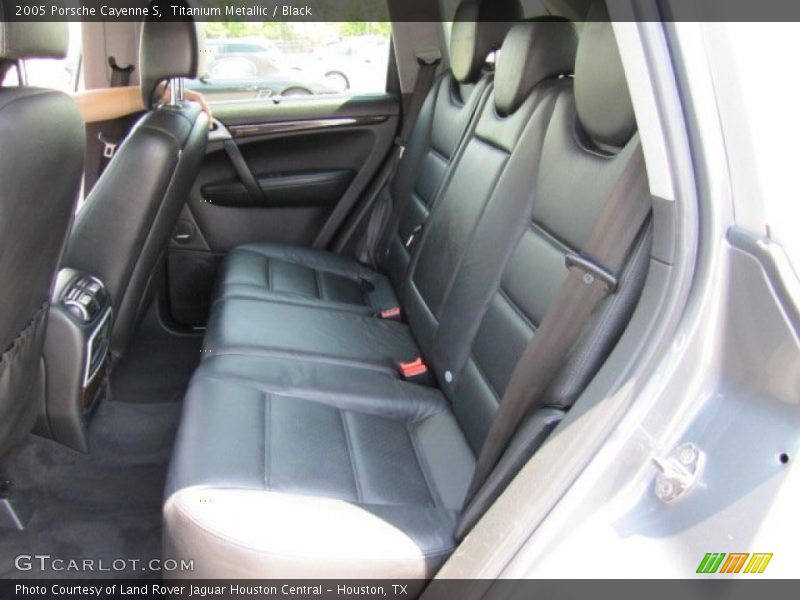 Titanium Metallic / Black 2005 Porsche Cayenne S