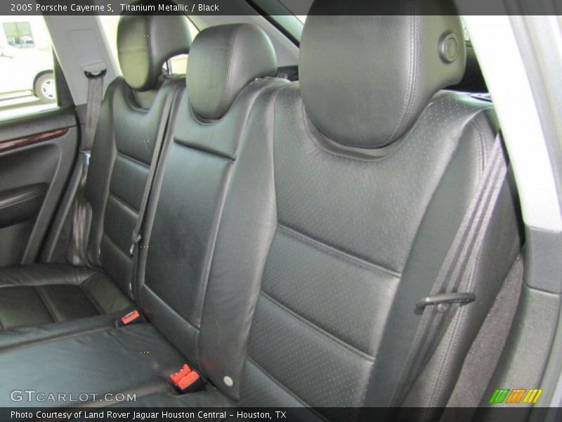 Titanium Metallic / Black 2005 Porsche Cayenne S