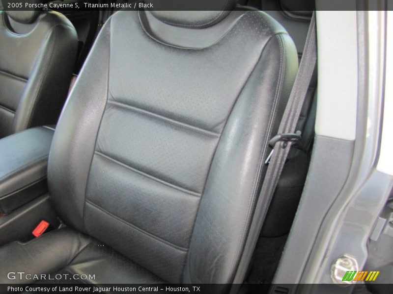 Titanium Metallic / Black 2005 Porsche Cayenne S