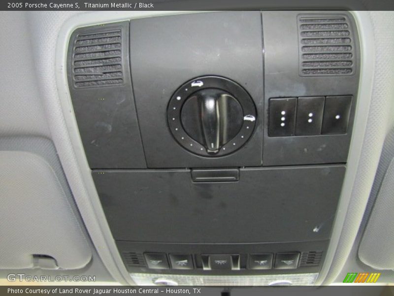 Titanium Metallic / Black 2005 Porsche Cayenne S