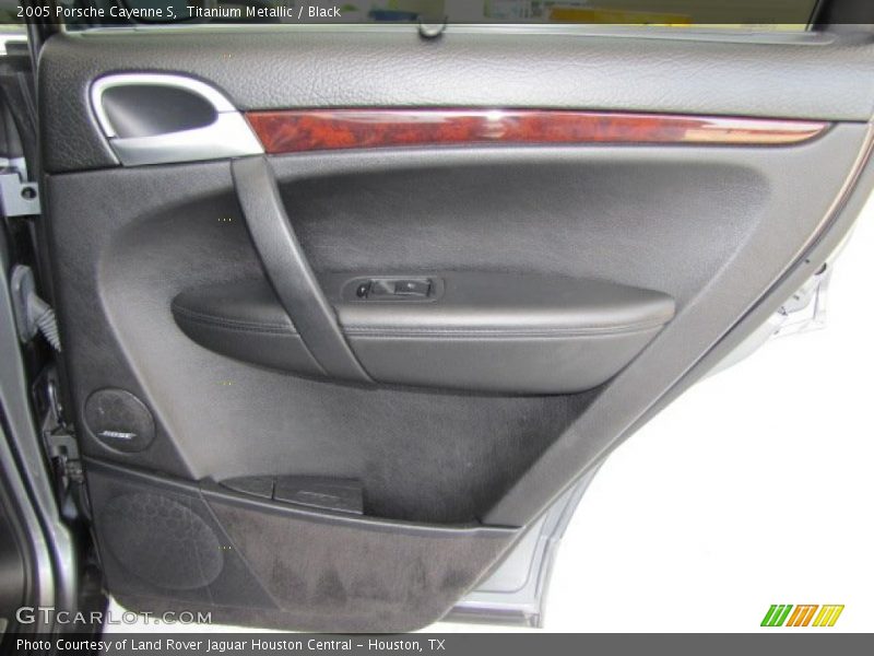 Titanium Metallic / Black 2005 Porsche Cayenne S