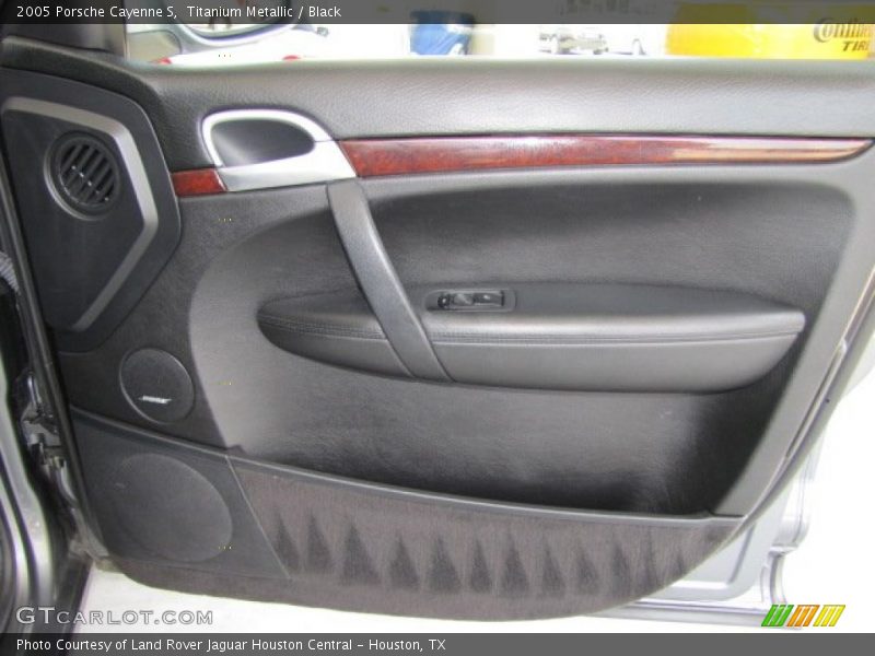 Titanium Metallic / Black 2005 Porsche Cayenne S