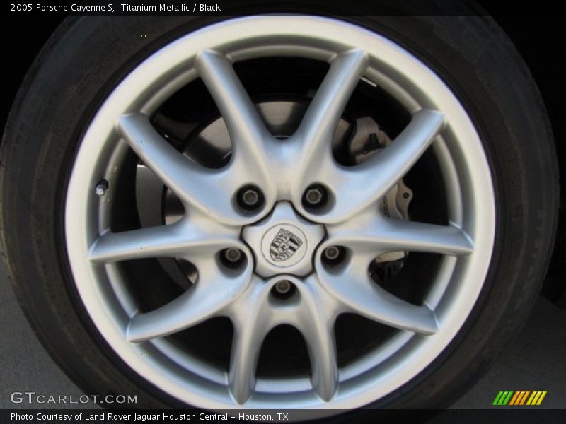 Titanium Metallic / Black 2005 Porsche Cayenne S