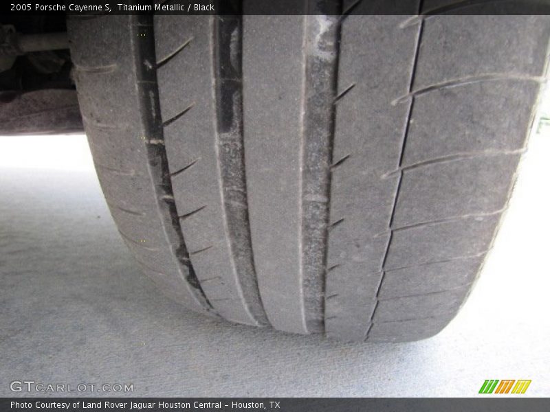 Titanium Metallic / Black 2005 Porsche Cayenne S