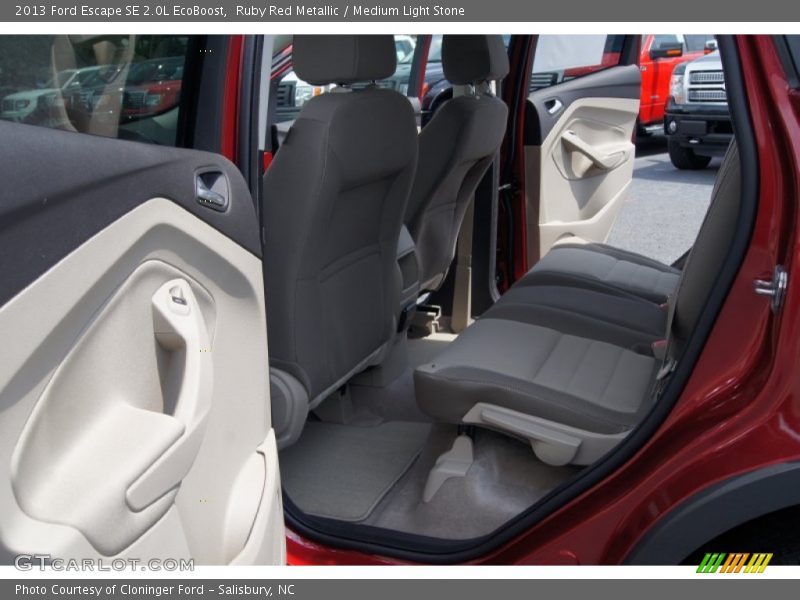Ruby Red Metallic / Medium Light Stone 2013 Ford Escape SE 2.0L EcoBoost