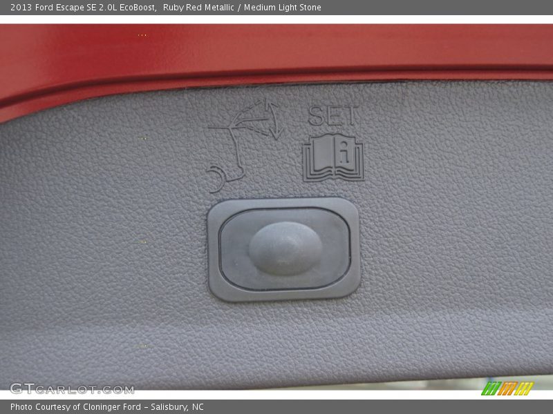 Ruby Red Metallic / Medium Light Stone 2013 Ford Escape SE 2.0L EcoBoost