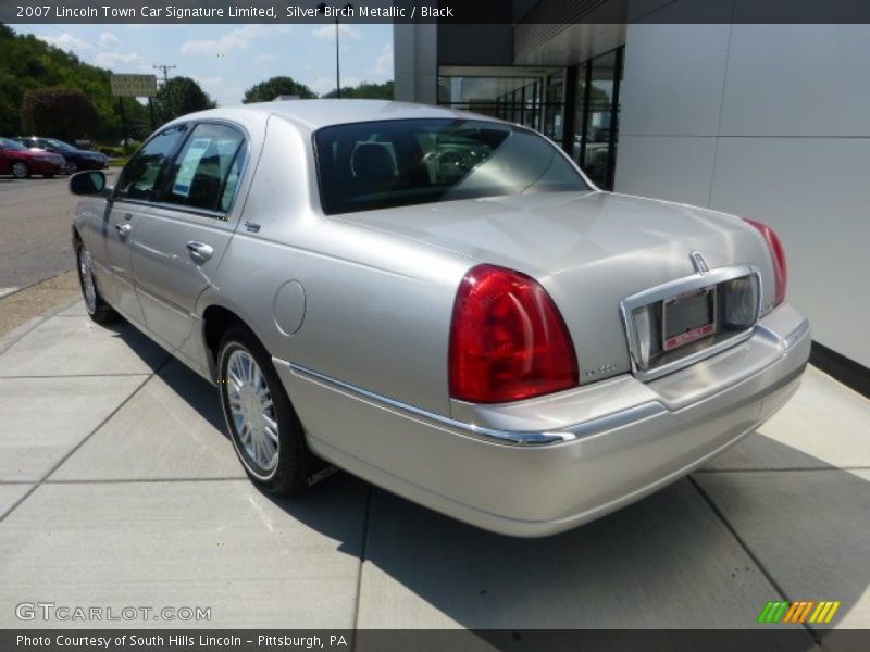 Silver Birch Metallic / Black 2007 Lincoln Town Car Signature Limited