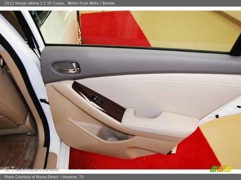 Winter Frost White / Blonde 2012 Nissan Altima 3.5 SR Coupe