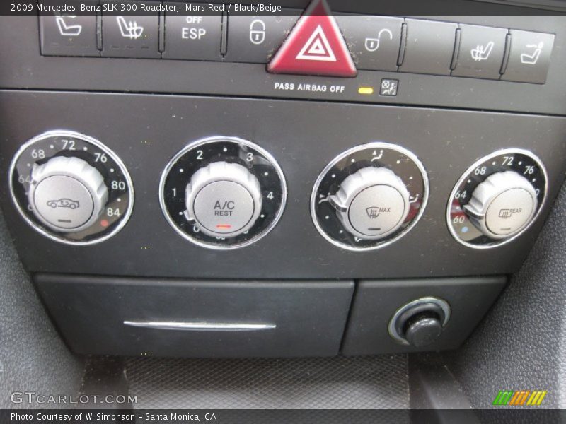 Mars Red / Black/Beige 2009 Mercedes-Benz SLK 300 Roadster
