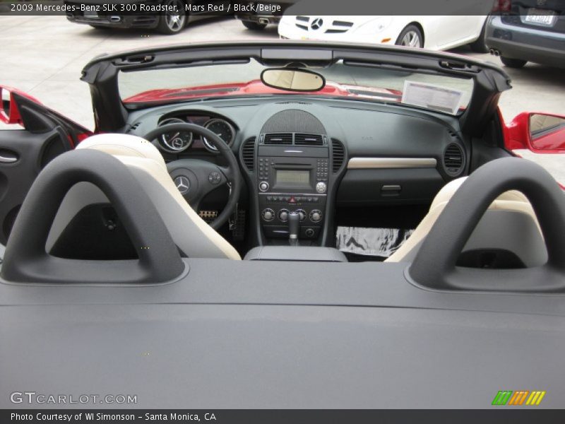 Mars Red / Black/Beige 2009 Mercedes-Benz SLK 300 Roadster