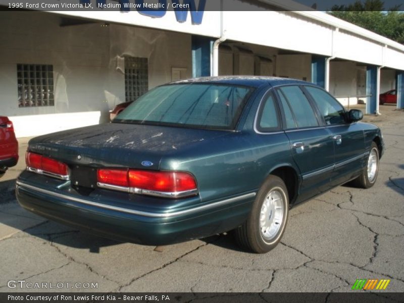Medium Willow Metallic / Green 1995 Ford Crown Victoria LX