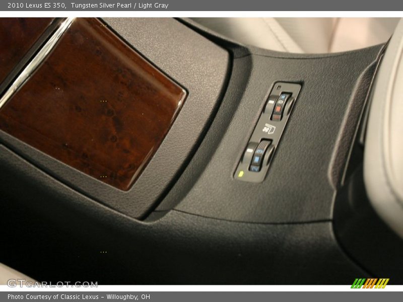 Tungsten Silver Pearl / Light Gray 2010 Lexus ES 350