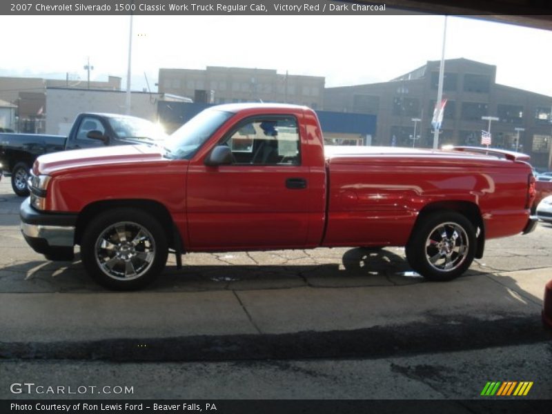 Victory Red / Dark Charcoal 2007 Chevrolet Silverado 1500 Classic Work Truck Regular Cab