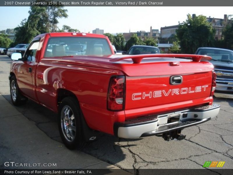 Victory Red / Dark Charcoal 2007 Chevrolet Silverado 1500 Classic Work Truck Regular Cab