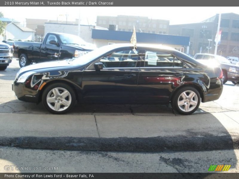 Tuxedo Black Metallic / Dark Charcoal 2010 Mercury Milan I4