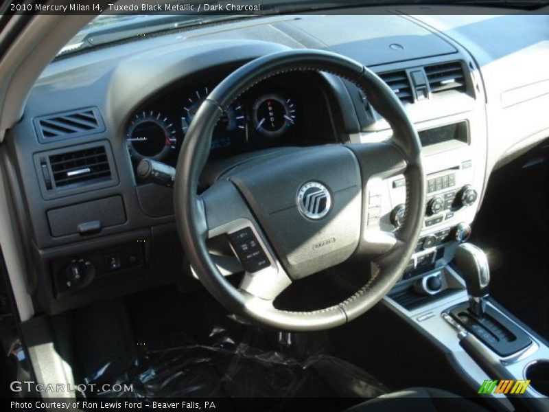 Tuxedo Black Metallic / Dark Charcoal 2010 Mercury Milan I4