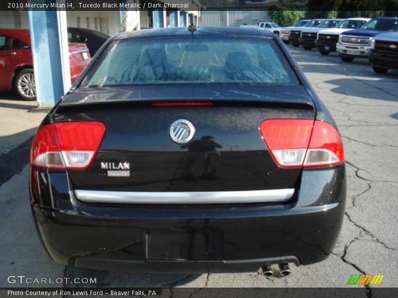 Tuxedo Black Metallic / Dark Charcoal 2010 Mercury Milan I4