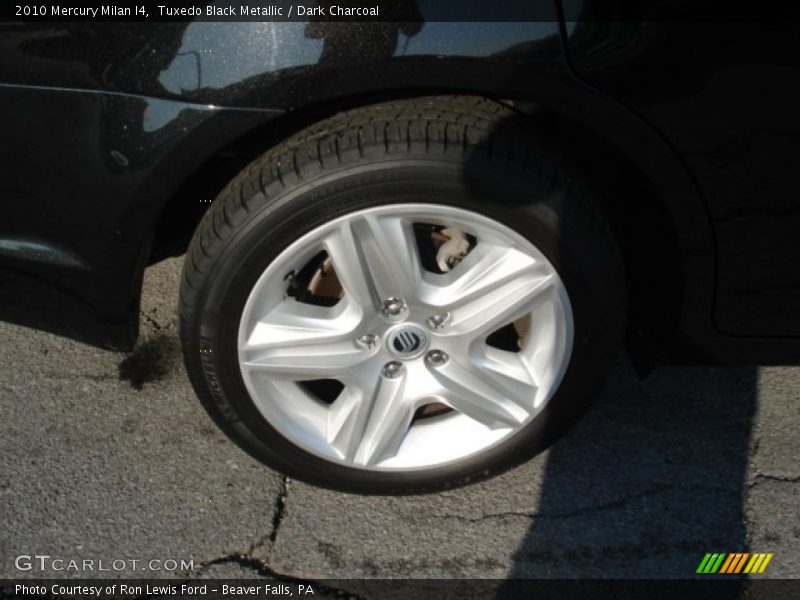 Tuxedo Black Metallic / Dark Charcoal 2010 Mercury Milan I4