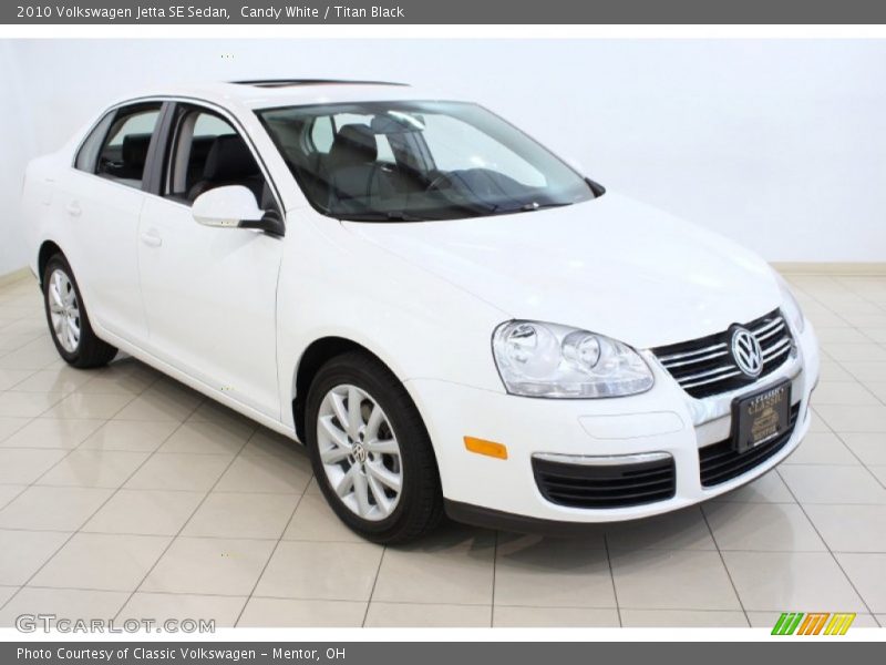 Candy White / Titan Black 2010 Volkswagen Jetta SE Sedan