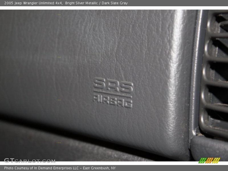 Bright Silver Metallic / Dark Slate Gray 2005 Jeep Wrangler Unlimited 4x4