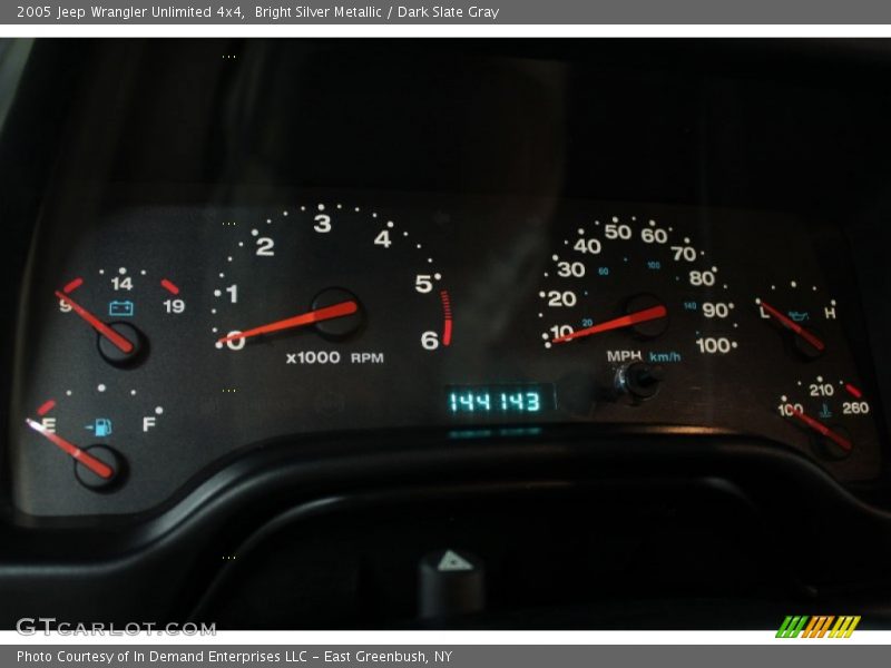 Bright Silver Metallic / Dark Slate Gray 2005 Jeep Wrangler Unlimited 4x4