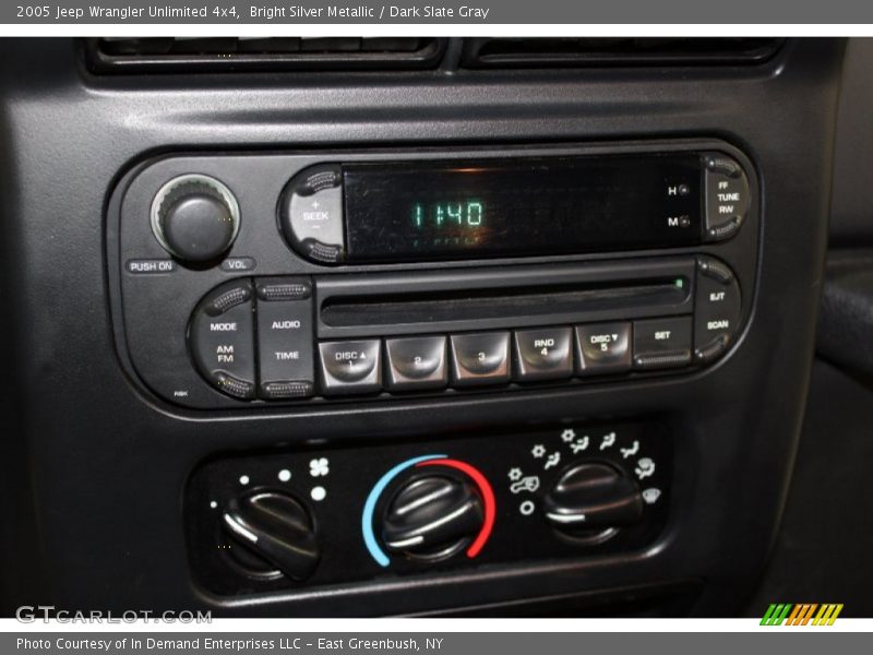 Bright Silver Metallic / Dark Slate Gray 2005 Jeep Wrangler Unlimited 4x4