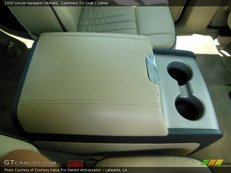 Cashmere Tri-Coat / Camel 2006 Lincoln Navigator Ultimate