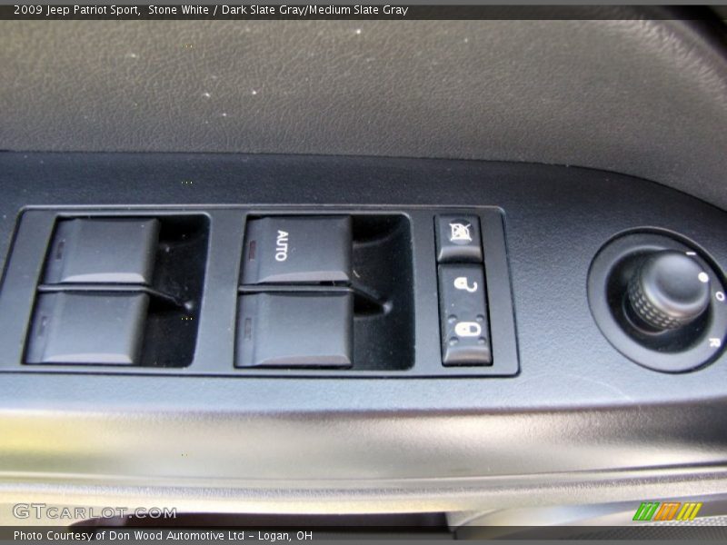 Stone White / Dark Slate Gray/Medium Slate Gray 2009 Jeep Patriot Sport