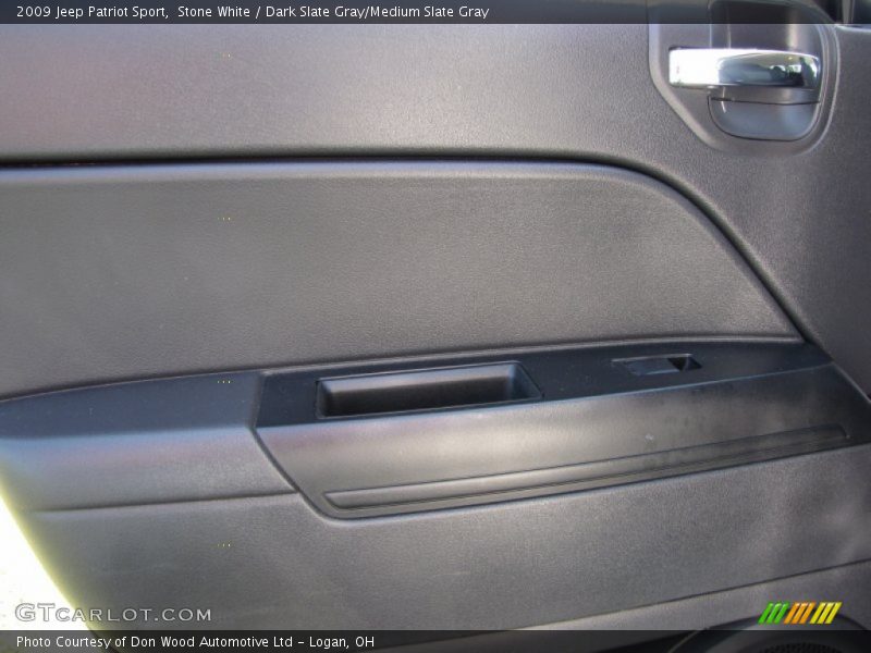 Stone White / Dark Slate Gray/Medium Slate Gray 2009 Jeep Patriot Sport