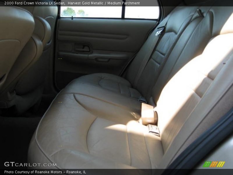 Harvest Gold Metallic / Medium Parchment 2000 Ford Crown Victoria LX Sedan