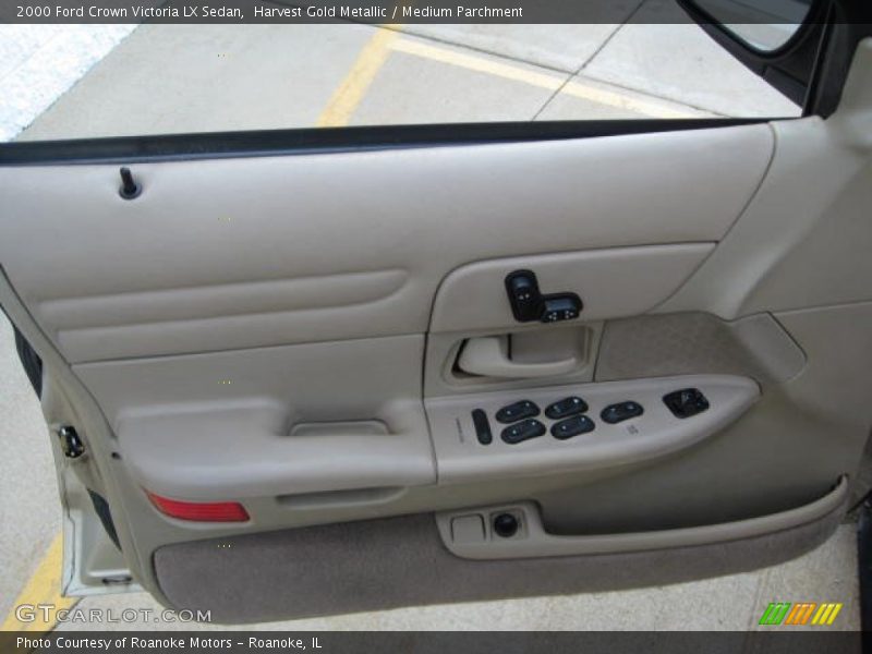 Harvest Gold Metallic / Medium Parchment 2000 Ford Crown Victoria LX Sedan