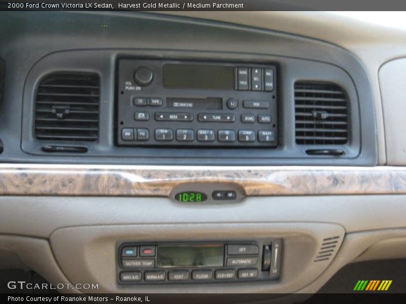 Harvest Gold Metallic / Medium Parchment 2000 Ford Crown Victoria LX Sedan