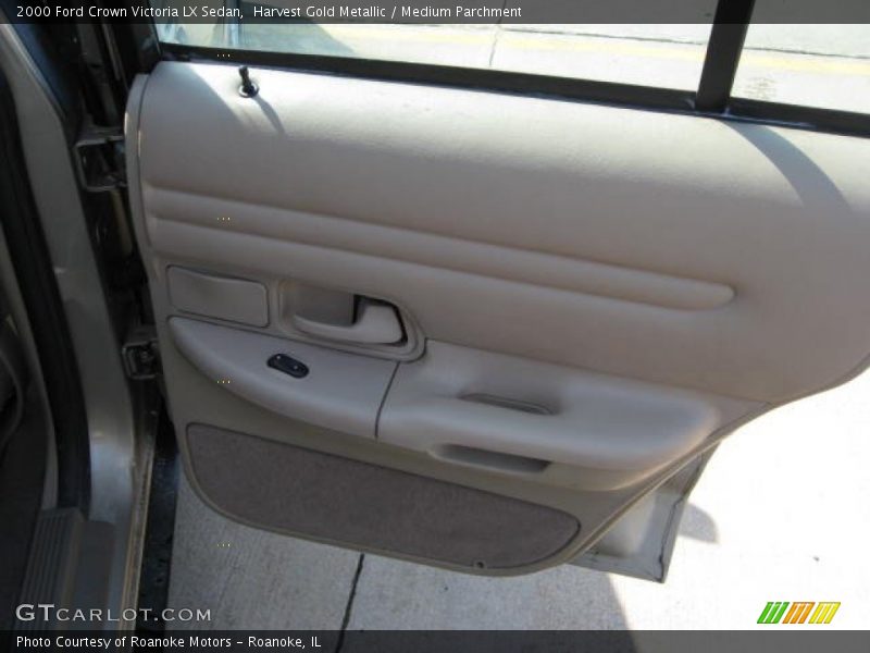Harvest Gold Metallic / Medium Parchment 2000 Ford Crown Victoria LX Sedan