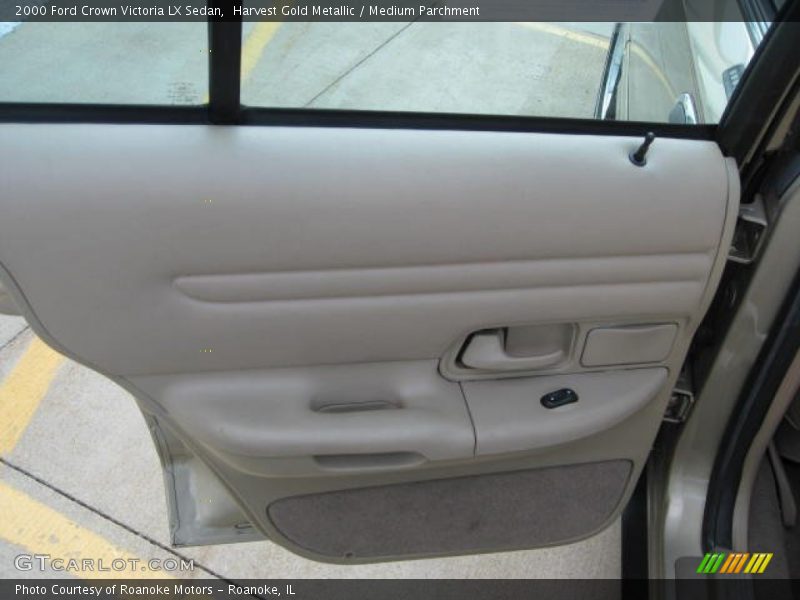Harvest Gold Metallic / Medium Parchment 2000 Ford Crown Victoria LX Sedan