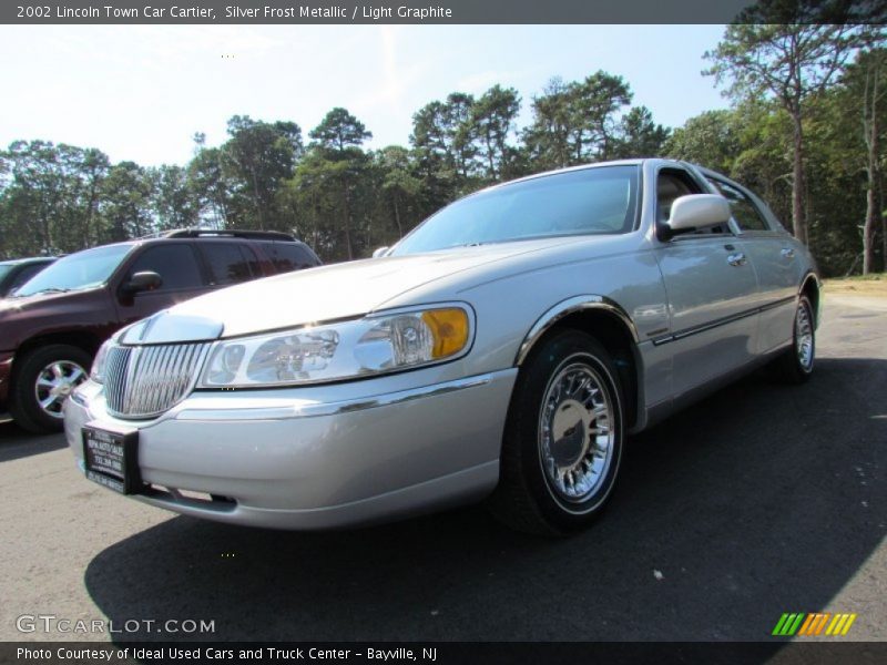 Silver Frost Metallic / Light Graphite 2002 Lincoln Town Car Cartier