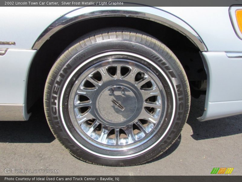  2002 Town Car Cartier Wheel