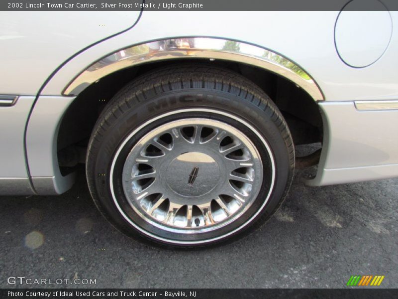  2002 Town Car Cartier Wheel