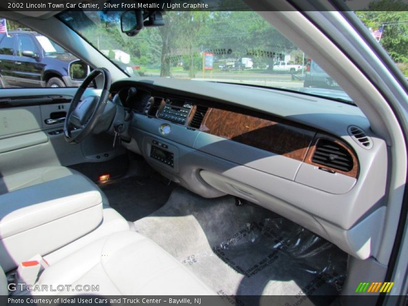 Silver Frost Metallic / Light Graphite 2002 Lincoln Town Car Cartier