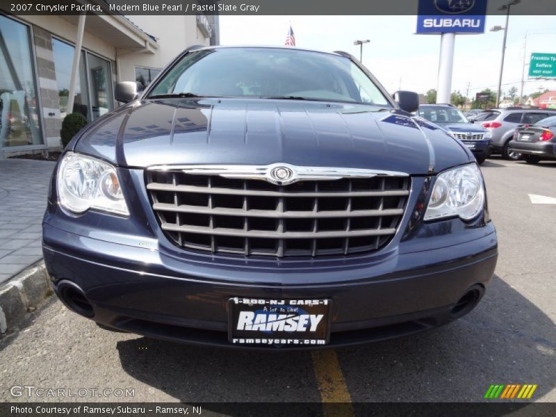 Modern Blue Pearl / Pastel Slate Gray 2007 Chrysler Pacifica