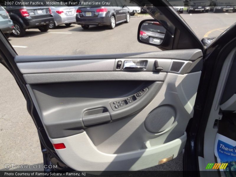 Modern Blue Pearl / Pastel Slate Gray 2007 Chrysler Pacifica