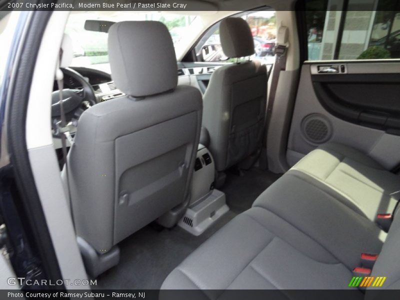 Modern Blue Pearl / Pastel Slate Gray 2007 Chrysler Pacifica