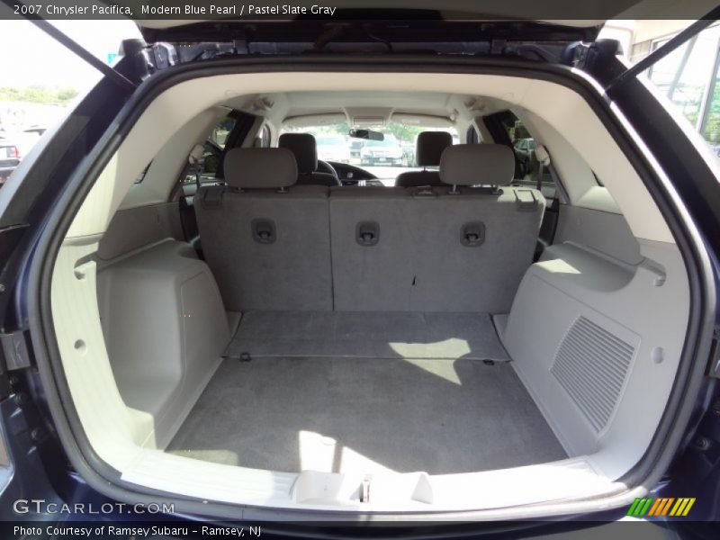 Modern Blue Pearl / Pastel Slate Gray 2007 Chrysler Pacifica