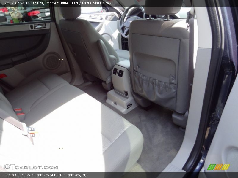 Modern Blue Pearl / Pastel Slate Gray 2007 Chrysler Pacifica