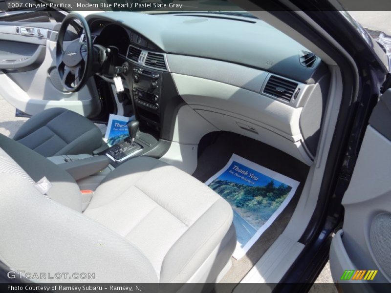 Modern Blue Pearl / Pastel Slate Gray 2007 Chrysler Pacifica