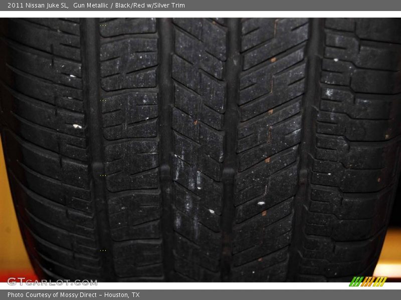 Gun Metallic / Black/Red w/Silver Trim 2011 Nissan Juke SL