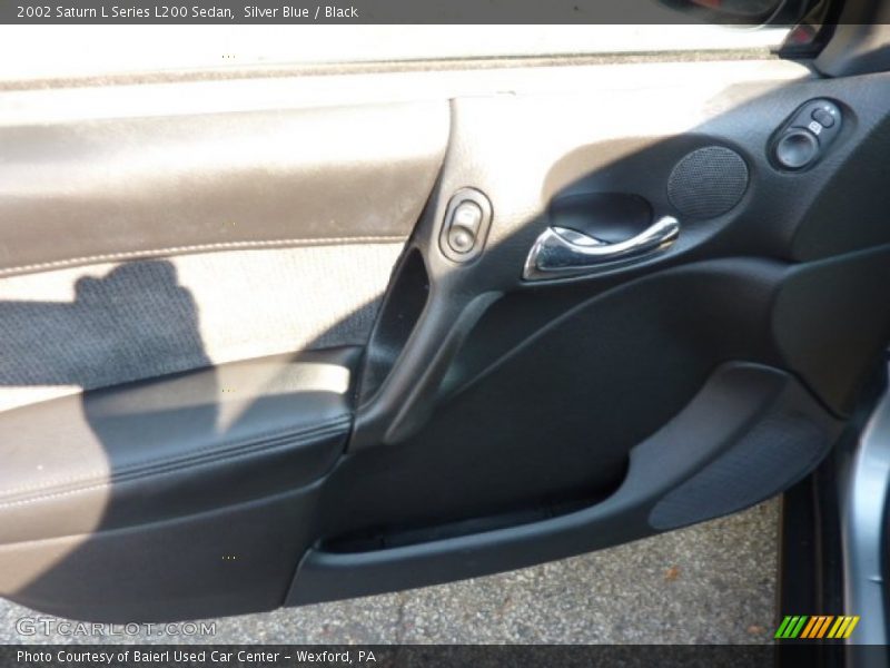 Silver Blue / Black 2002 Saturn L Series L200 Sedan