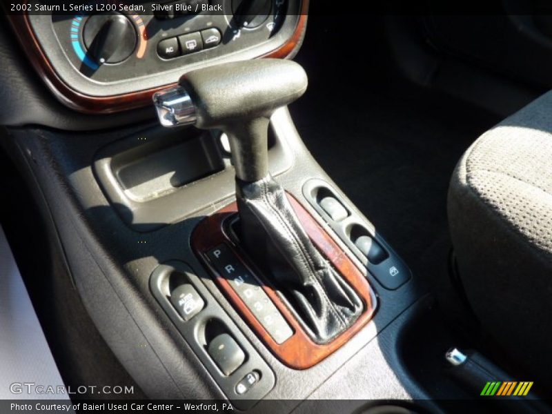 Silver Blue / Black 2002 Saturn L Series L200 Sedan