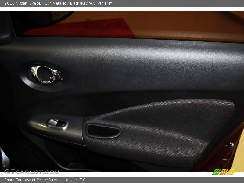 Gun Metallic / Black/Red w/Silver Trim 2011 Nissan Juke SL