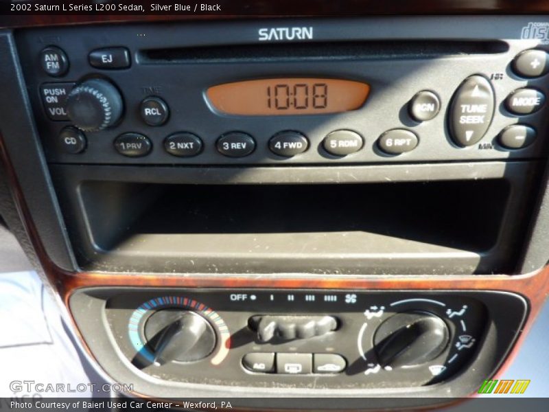 Silver Blue / Black 2002 Saturn L Series L200 Sedan